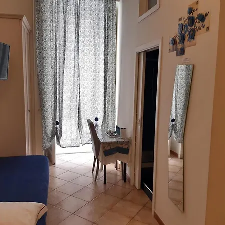 Relais Velata 3* נאפולי